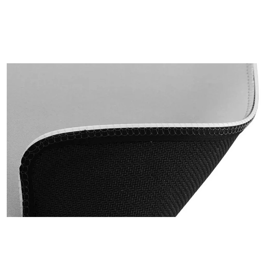 Razer Goliathus Extended Chroma Mousepad - Quartz Edition in Qatar Razer Goliathus Extended Chroma Mousepad - Quartz Edition in Qatar